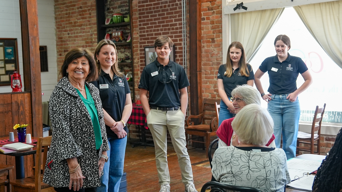 From left to right, Cordele Crisp Chamber of Commerce President Monica Simmons, PROPEL Rural Scholars Lydia Bellflower, Chase Walker, Robie Lucas and Sophie Dechant visit the Cordele Historical Museum. (Photo by Sara Ingram)